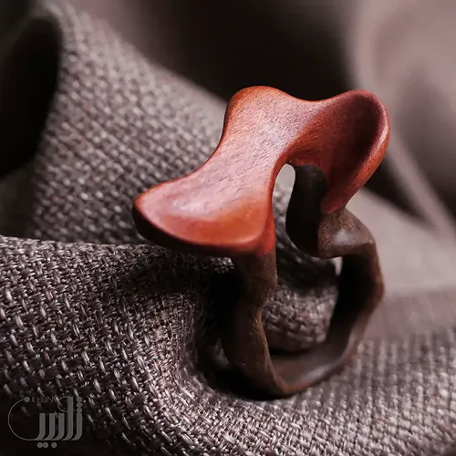 انگشتر چوبی طرح گلبرگ (تک نسخه)
