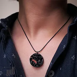 گردنبند چوبی من در هزارتوی خاموش (تک نسخه)