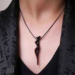 گردنبند چوبی کانسپت حس زن (تک نسخه)